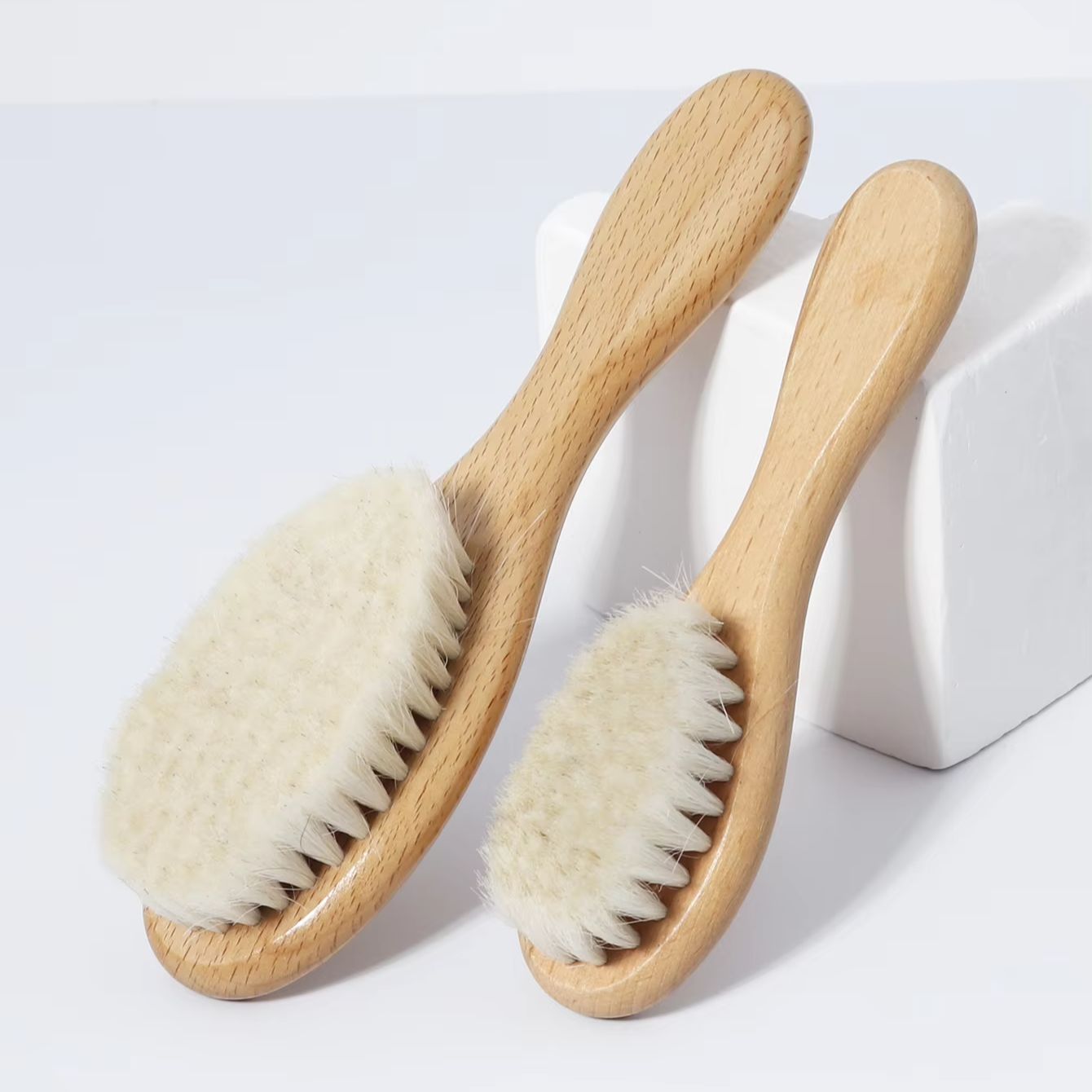 Travel Accessories Essentials - Brosse en bois ultra-douce en poils